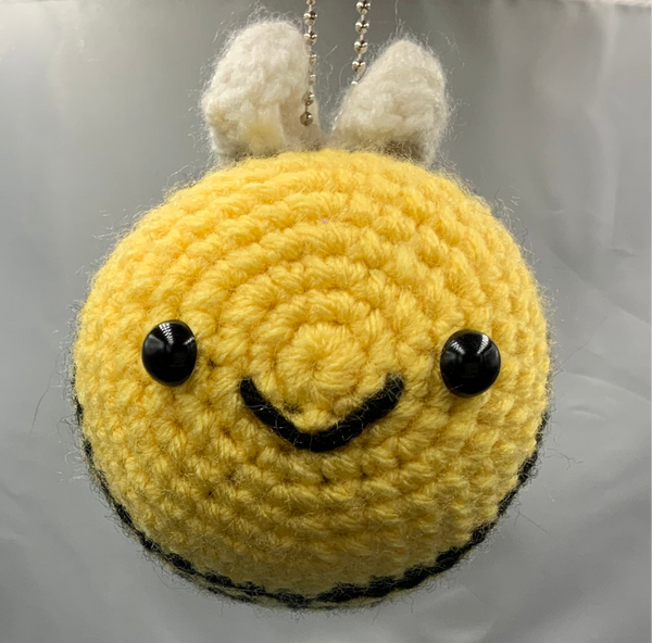 Crochet large bee keychain