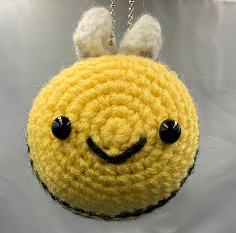 Crochet large bee keychain