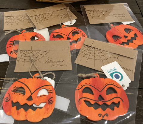 Fate Hallowe’en Card by Golazin