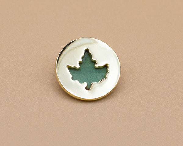 Maple Leaf Silhouette Pin Gold by Under One Roof - Sous un même toit