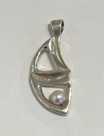White Cultured Pearl Silver Pendant