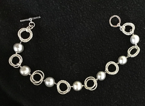 SS  Mobius with Pearls Bracelet