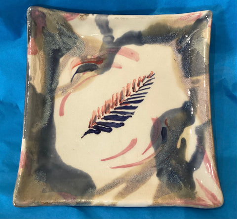 Bailey-Brown Square plate ( Feather)
