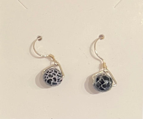 Cracked Agate earrings - by Leslie Welfare