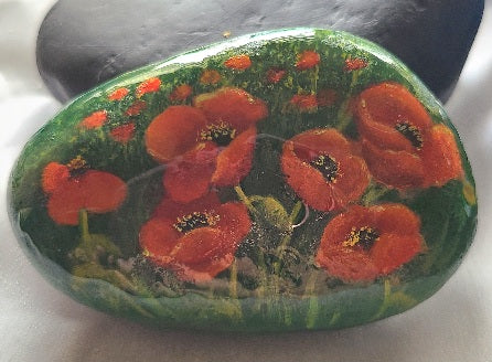 Painted Rock - Poppyfield RCK033