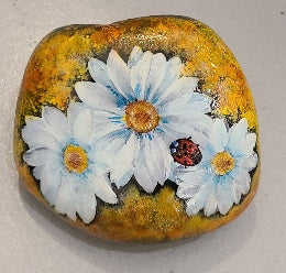 Painted Rock - Ladybug + daisies RCK062