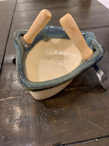 Maxwell Pottery BOAT DIP POT